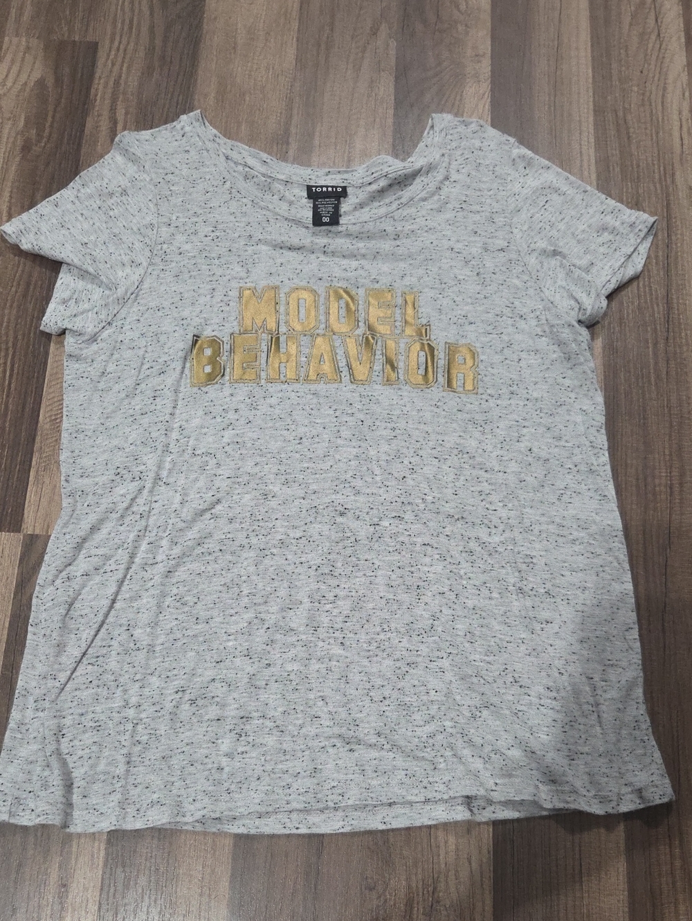 torrid Heather Gray Short Sleeve Tee with Gold 'MODEL BEHAVIOR' PLUS SIZE 00